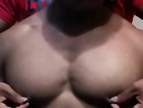 Muscle worship and nipple play with a hot body massage