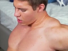 Masculine derick loves getting his asshole fucked that's why he keeps bending over - sean cody